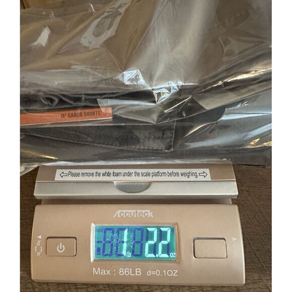 NWT Mens Cargo Shorts 6 Pockets 11" Inseam 40" Waist GRAY Goodfellow & Co - Picture 8 of 8